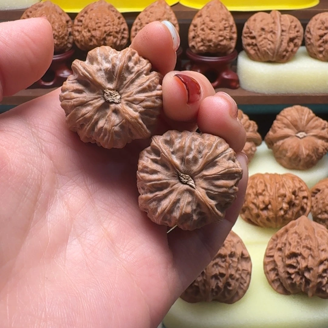 吊坠文玩核桃门头沟元宝手捻