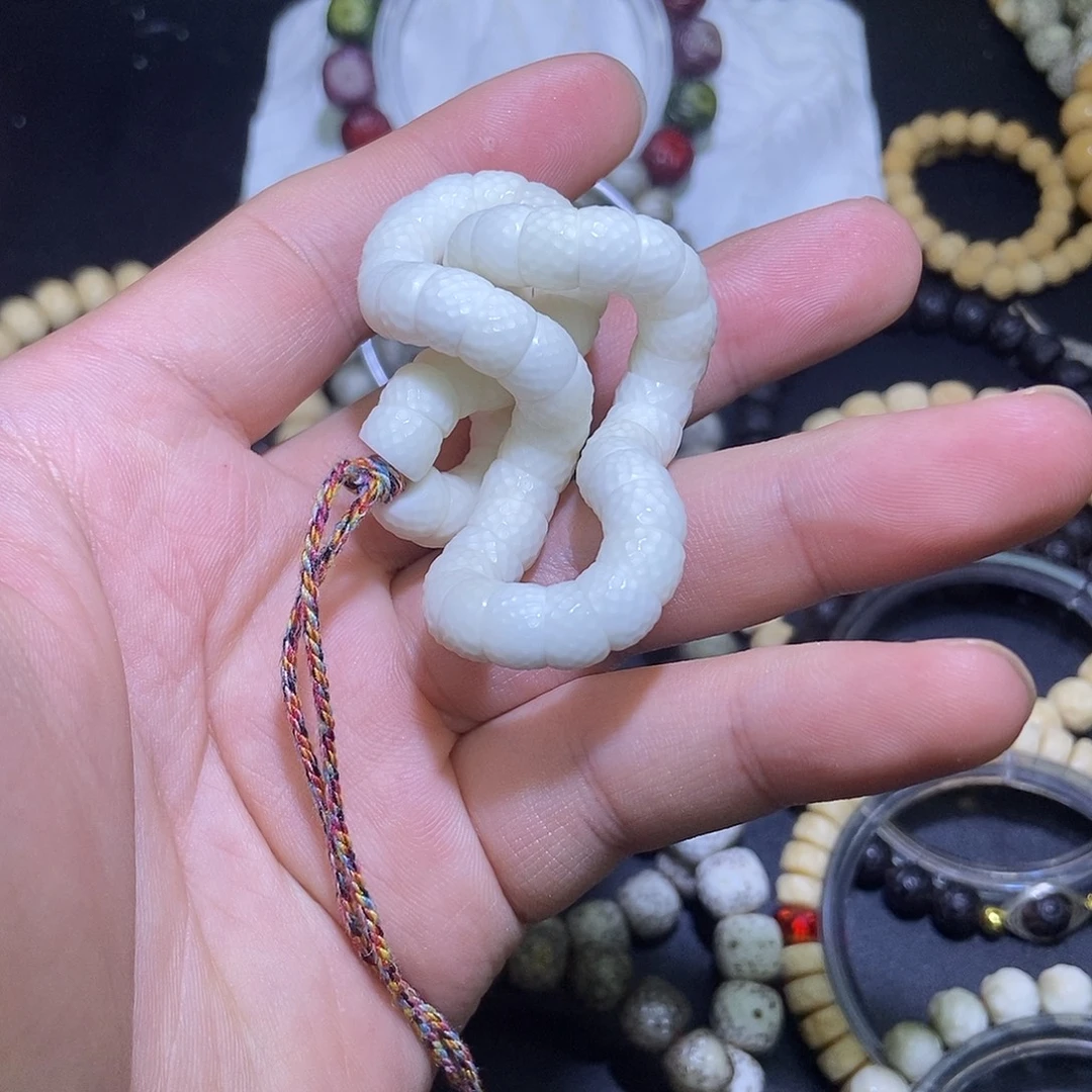 星月菩提吊坠白玉菩提大肠龙鳞