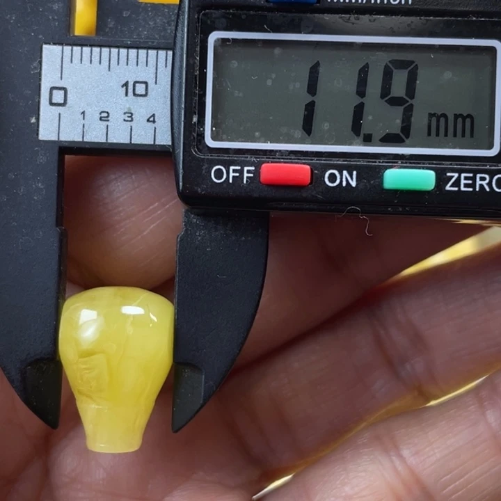 蜜蜡未镶嵌裸石26杂