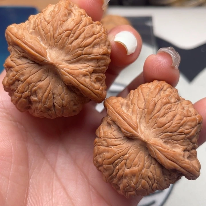 文玩核桃把件꧁****꧂血