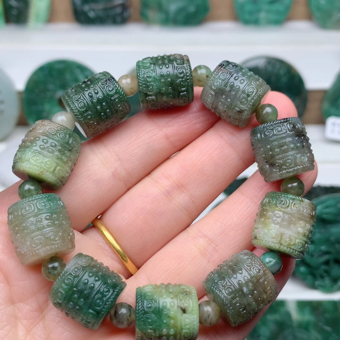 独山玉颈饰未镶嵌