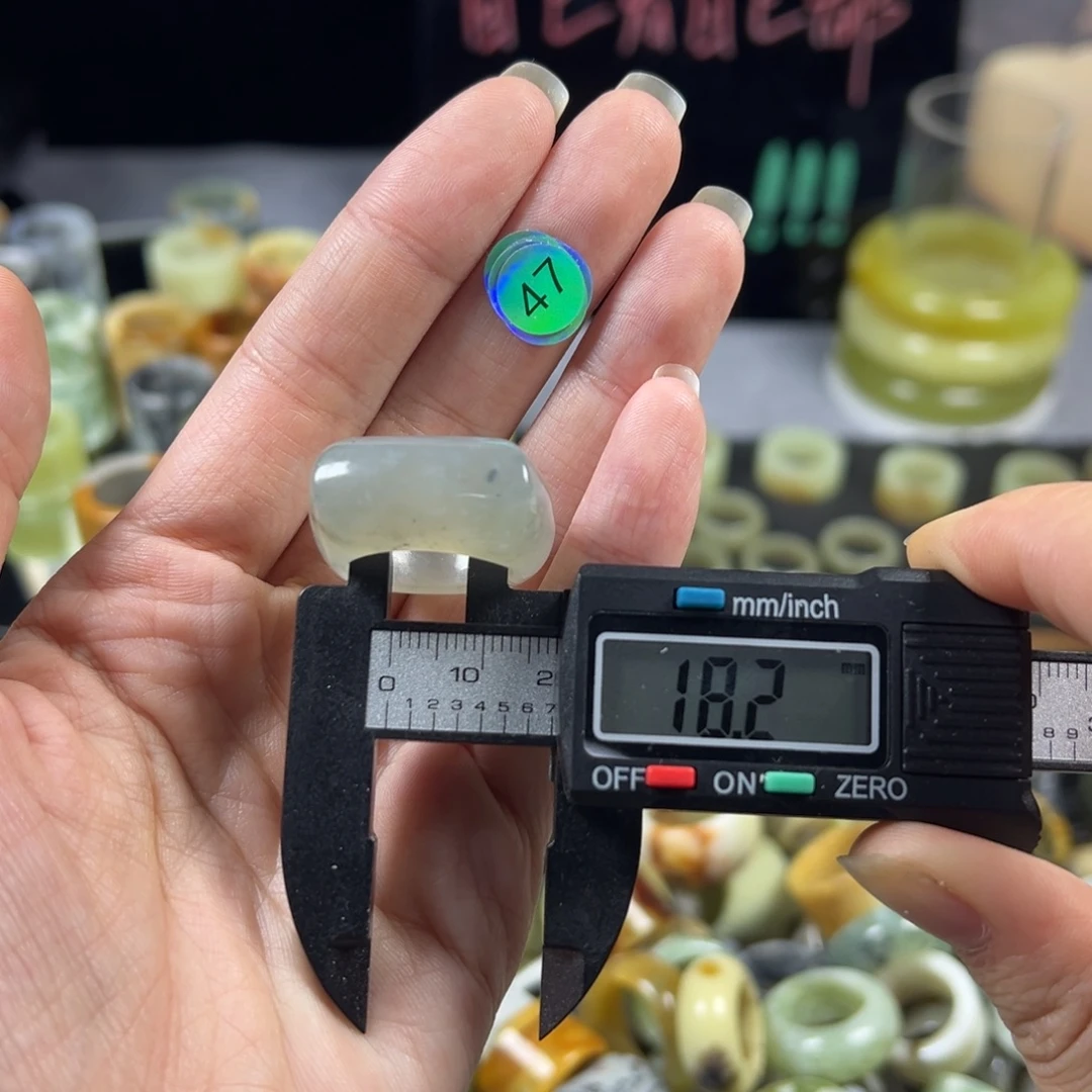 蛇纹石玉未镶嵌戒指