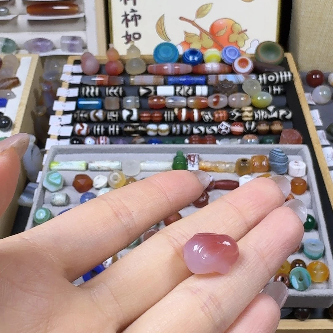 ****爱玛瑙/玉髓未镶嵌颈饰