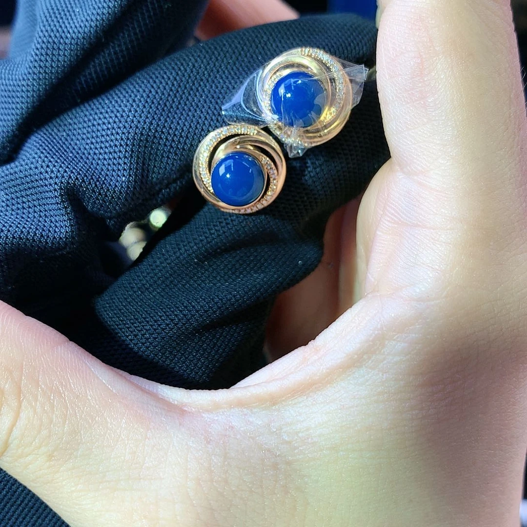 琥珀珠宝奇石18K金镶嵌