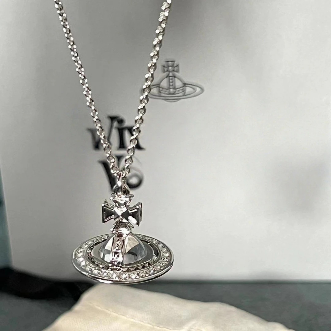 钛钢吊坠 高版本西土星项链 pina满钻土星项链 轻奢高级感锁骨链