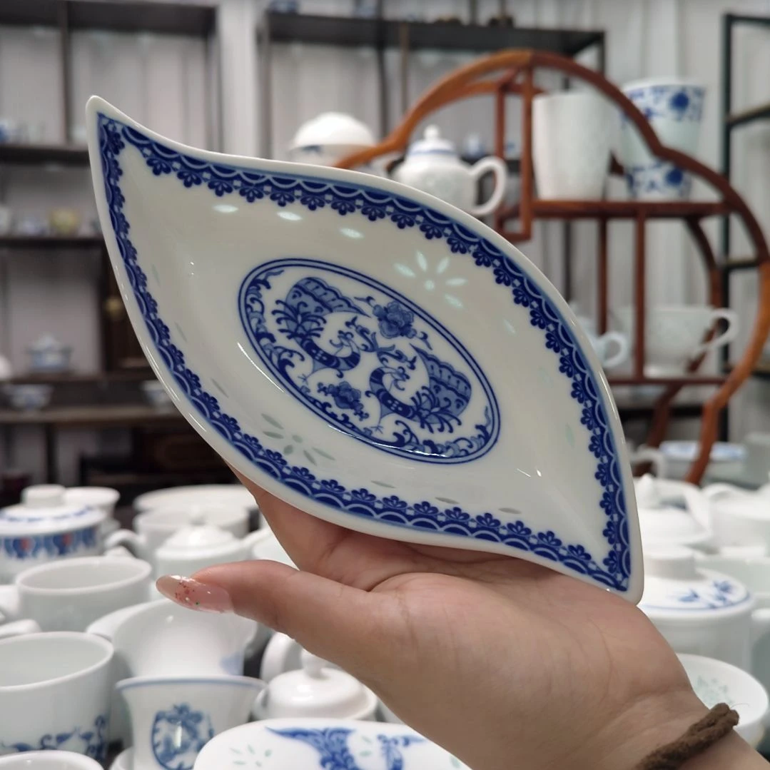 瓷孔雀柳叶凉菜碟一个景德镇