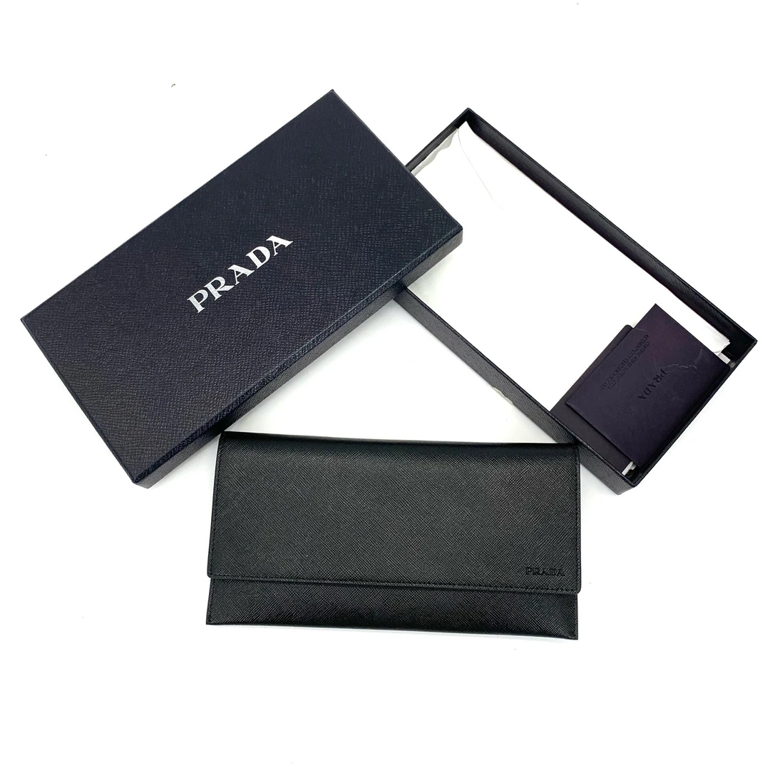 未使用 Prada/普拉达 经典黑色全皮长款钱包  尺寸20.5/11