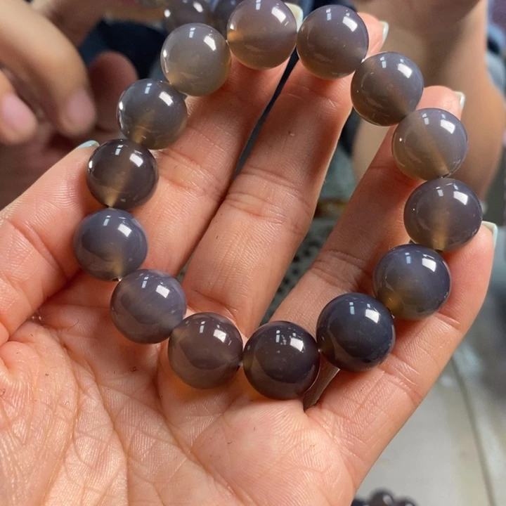 玛瑙/玉髓手串未镶嵌