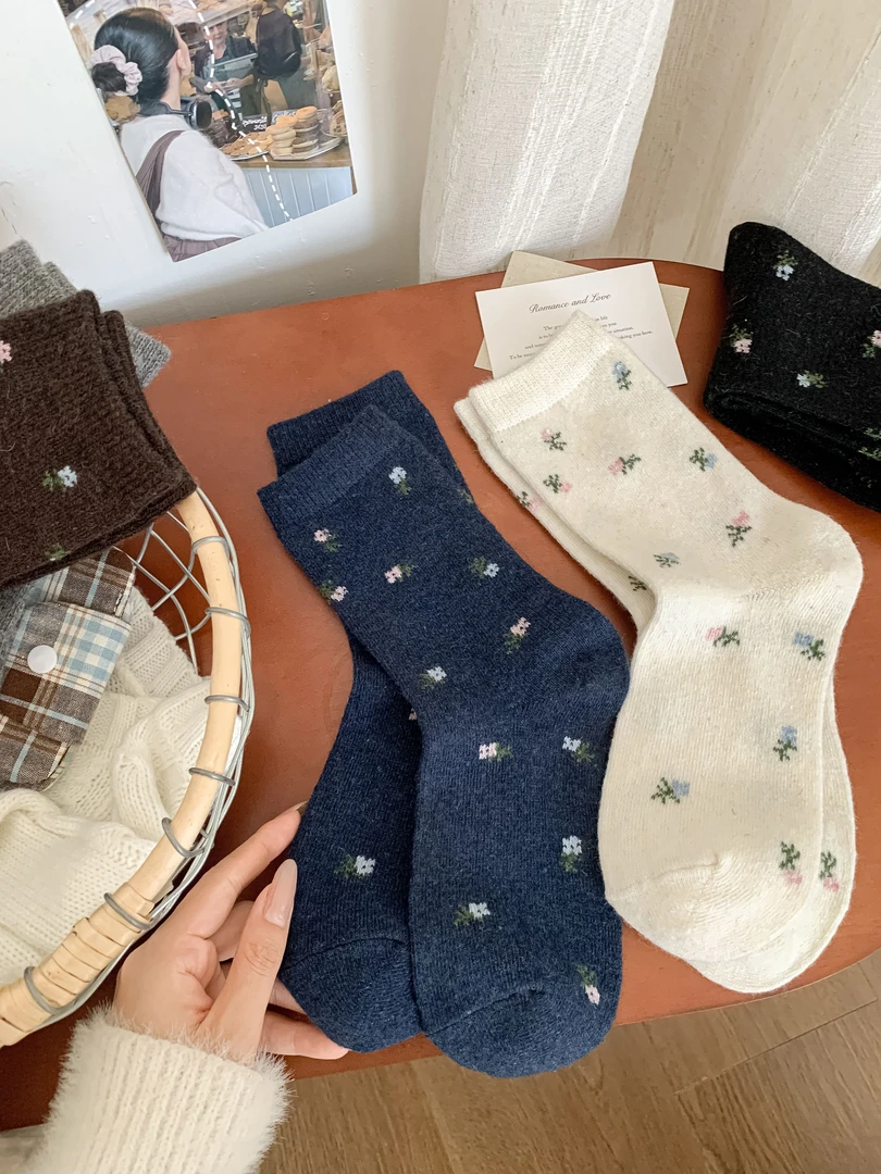【复古碎花】绵羊毛|秋冬百搭保暖ins韩系小清新田园风学院中筒袜女