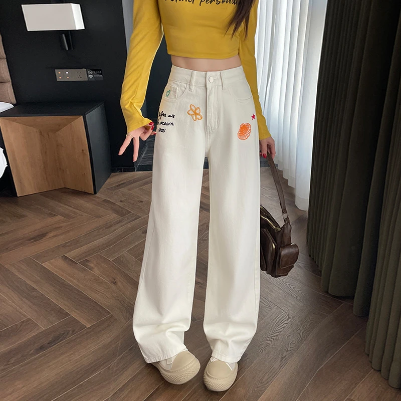 涂鸦刺绣牛仔裤女2025春夏新款宽松显瘦高腰时尚百搭白色休闲裤子