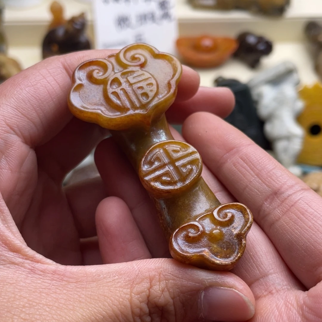 蛇纹石玉未镶嵌颈饰无孔
