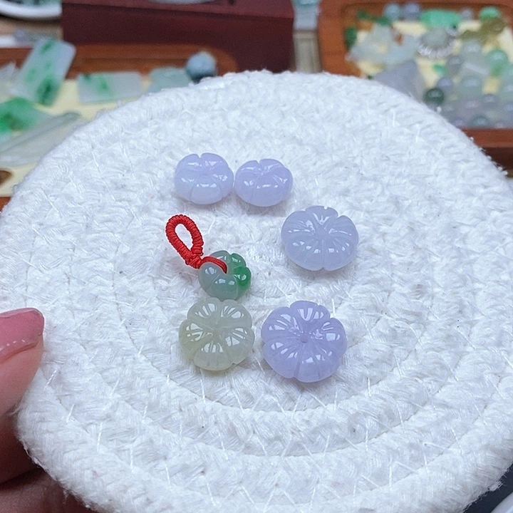 吊坠(不含链)未镶嵌翡翠一个55