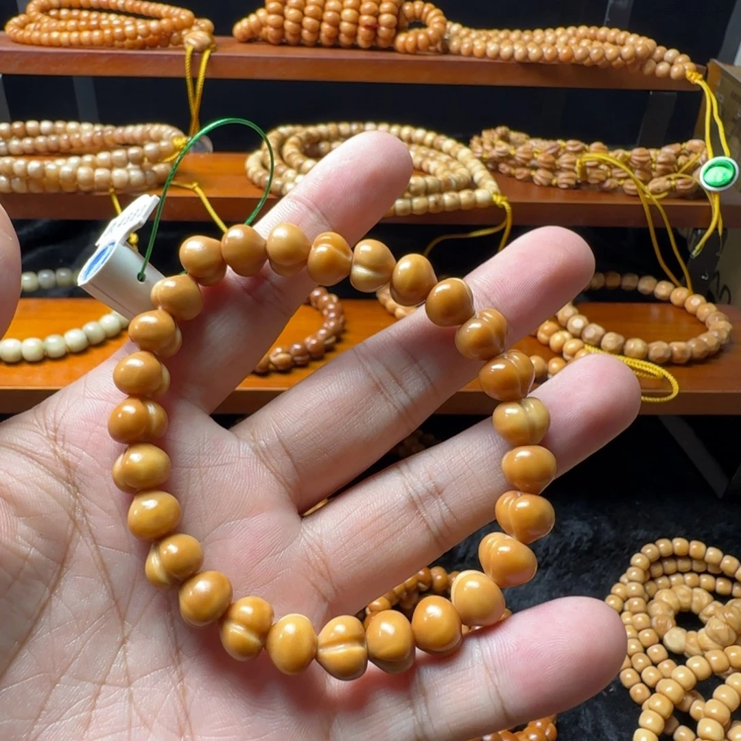 陈****吊坠龙脊菩提4583