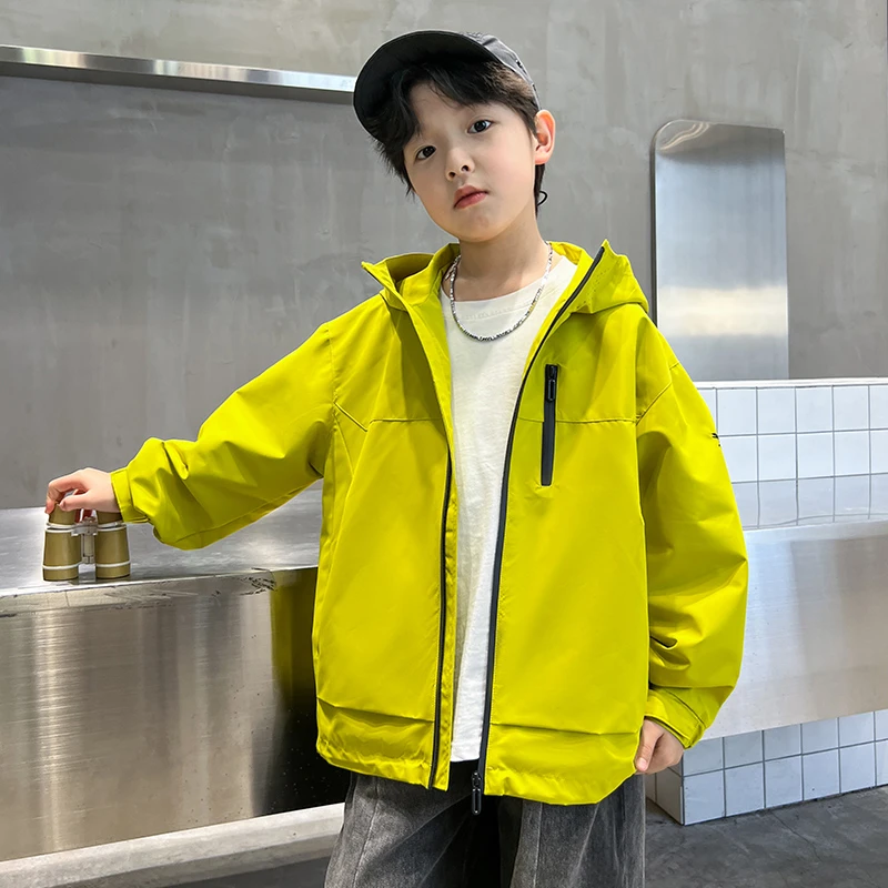 儿童装男童外套春秋款2025新款衣服春季中大童冲锋衣男孩春装酷帅