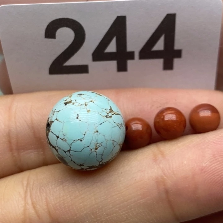 南红玛瑙未镶嵌珠宝奇石