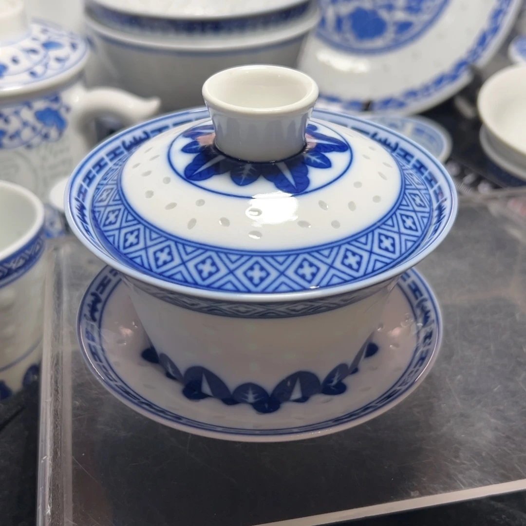 碗青花玲珑三才盖碗