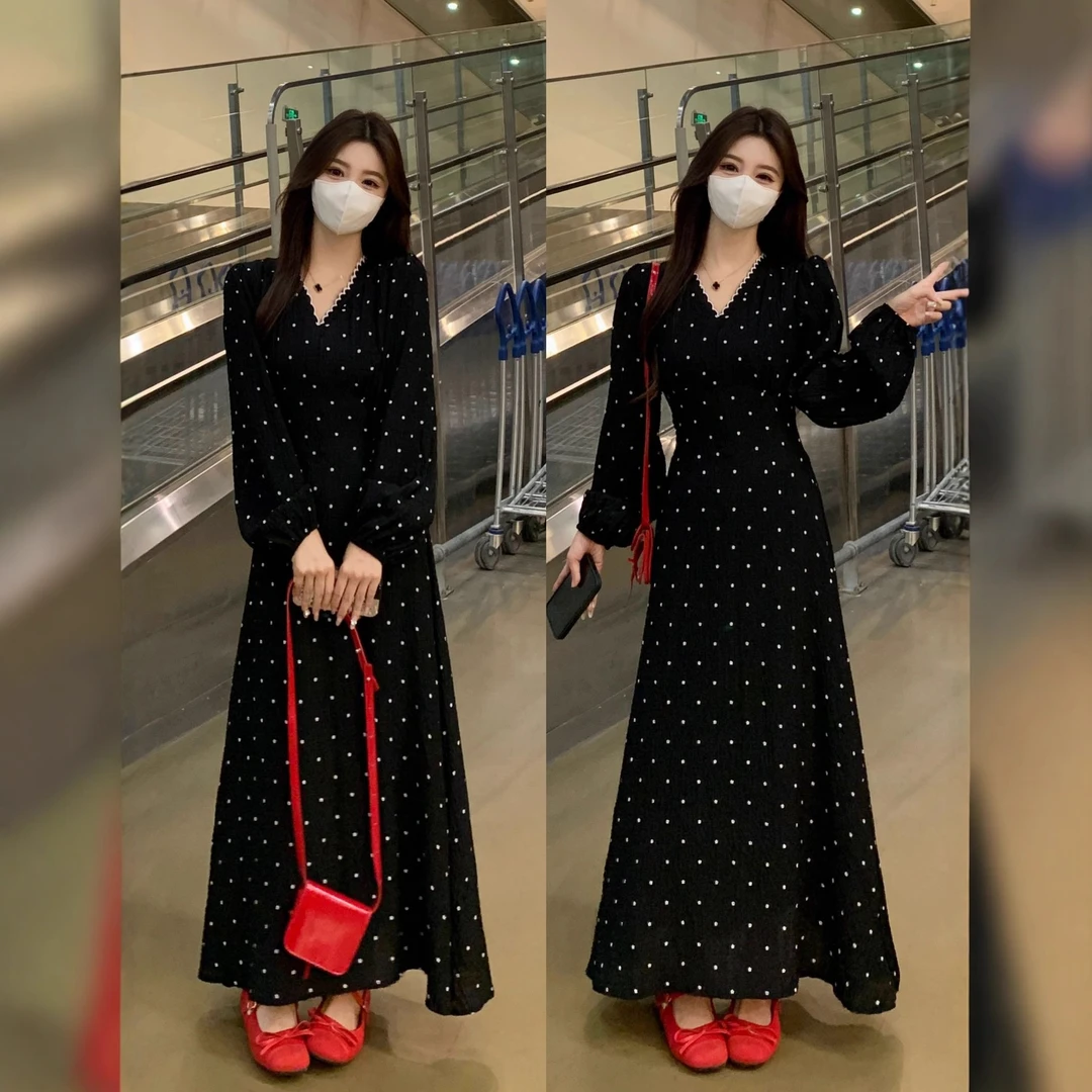 法式复古长袖连衣裙秋季优雅赫本风气质大码女装显瘦收腰星点长裙
