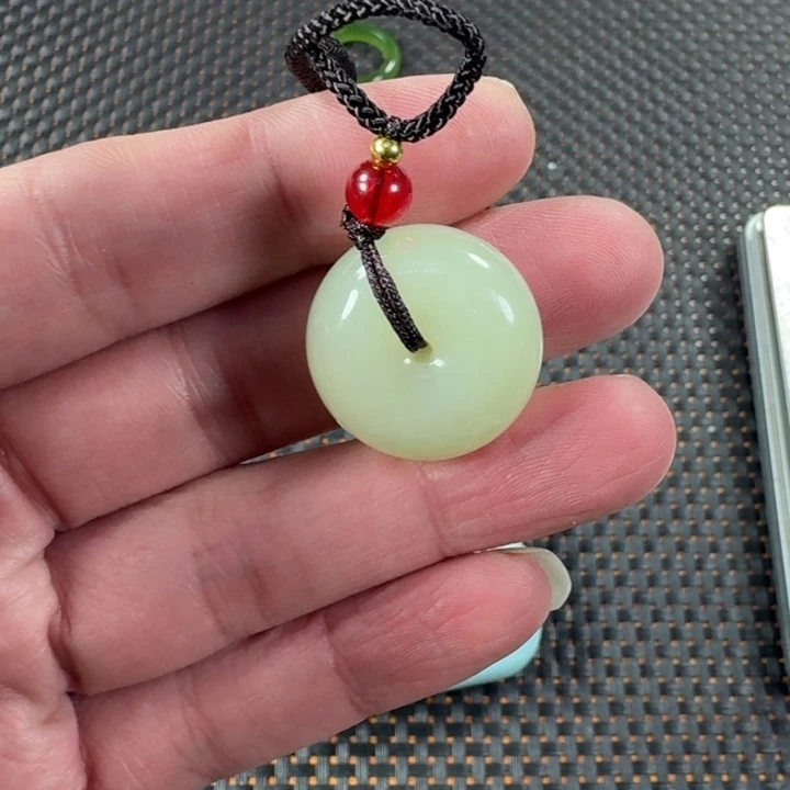 和田玉颈饰未镶嵌可***神