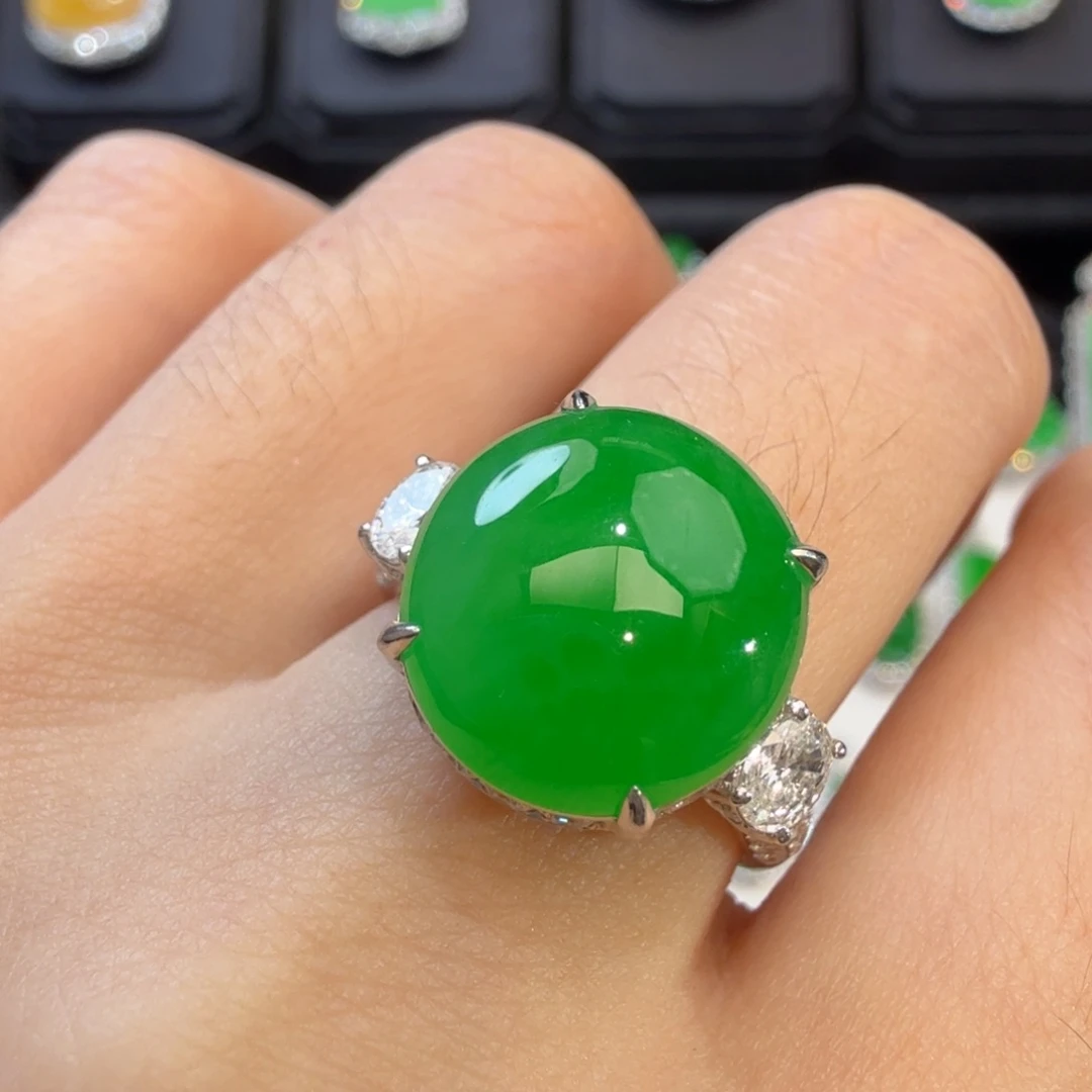 翡翠18K金镶嵌戒指收到货48小时鉴赏期