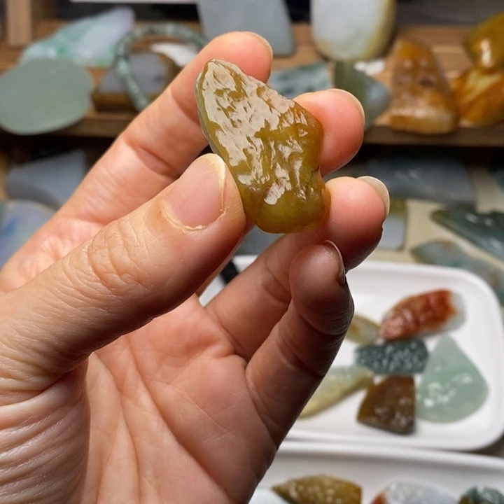 翡翠未镶嵌颈饰天然