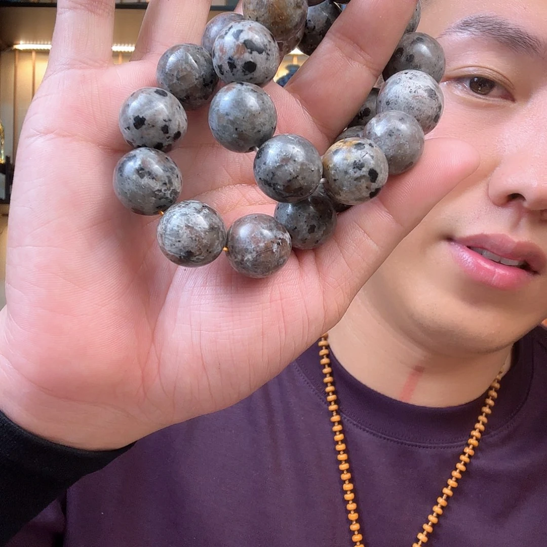 睿***澄颈饰未镶嵌和田玉