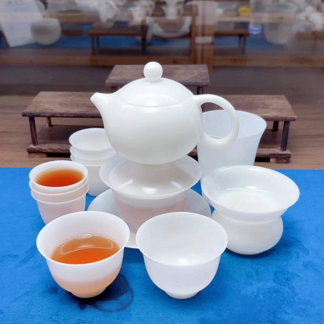 超薄胎冰种茶具工厂