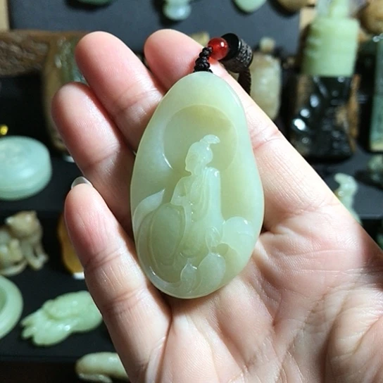 岫岩老玉（透闪石质玉）未镶嵌颈饰