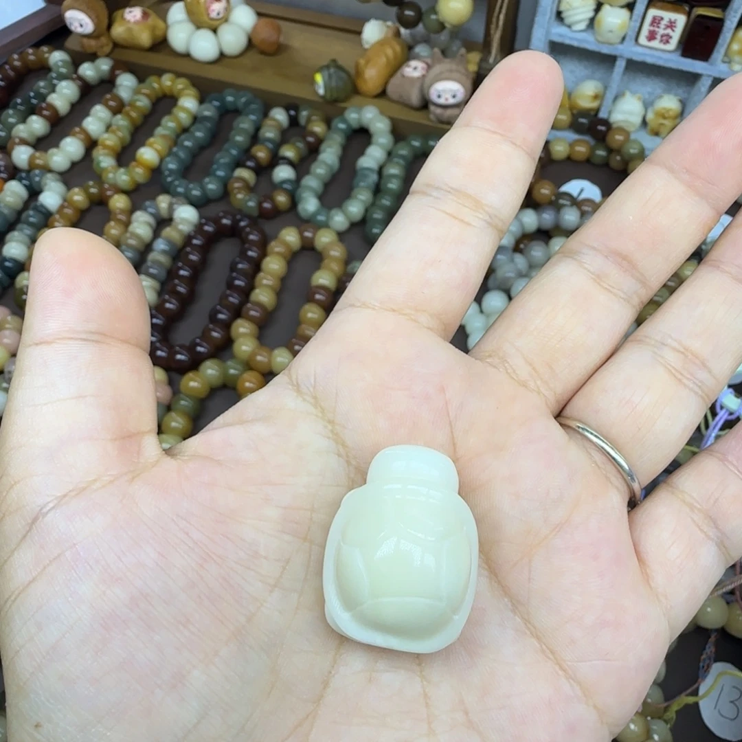 吊坠菩提根/象牙果