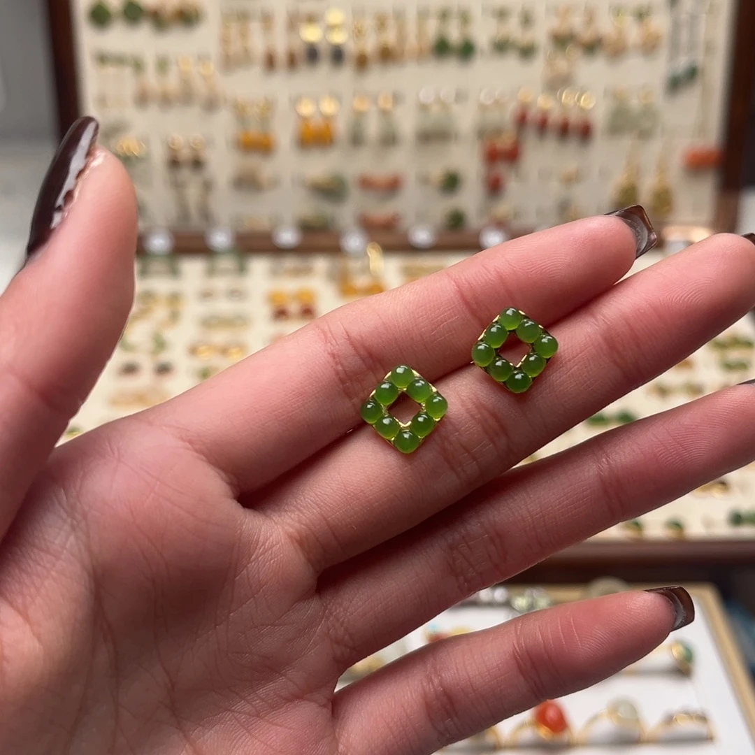 和田玉银S925镀金镶嵌耳坠