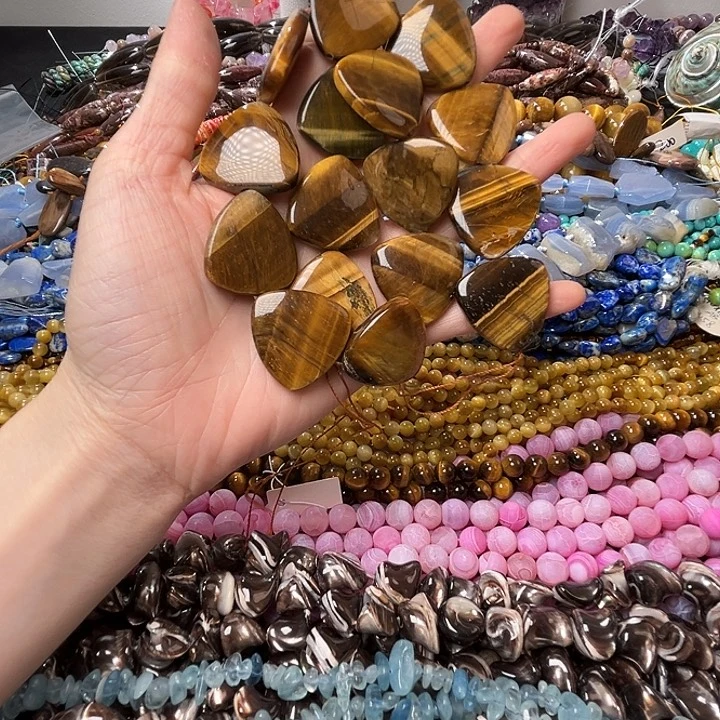 玛瑙/玉髓合金珠宝半成品W685虎眼石三角牌牌24