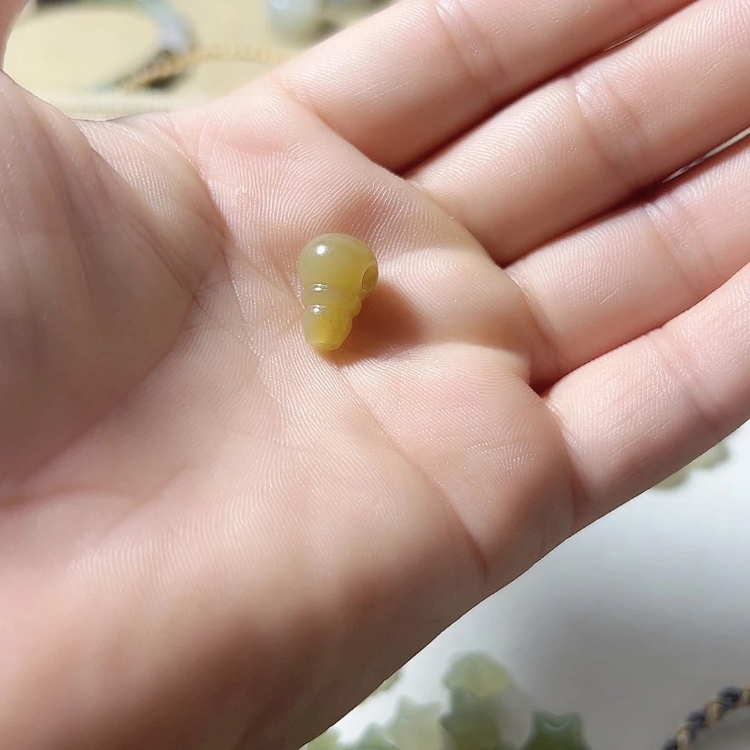未镶嵌和田玉耳饰还****呀