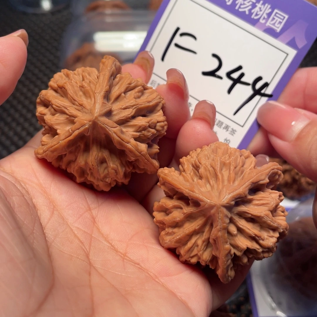 把件桃核244号盘山三棱43