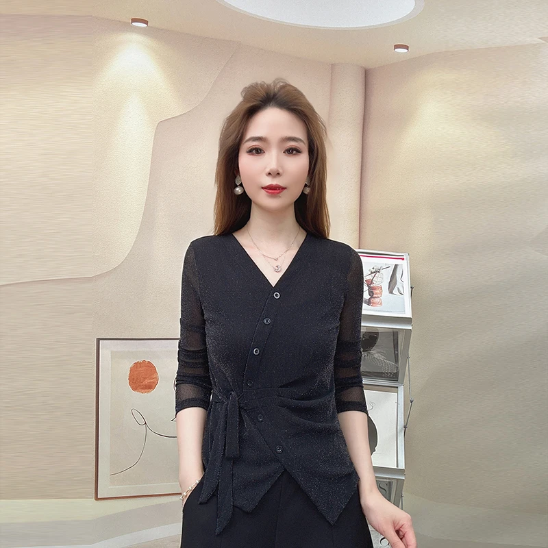 2025秋季新款长袖V领绑带T恤百搭洋气衣服女装气质收腰显瘦上衣女