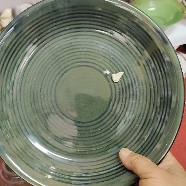 瓷片五厂，七厂各种摆件，瓷片，均有瑕疵！