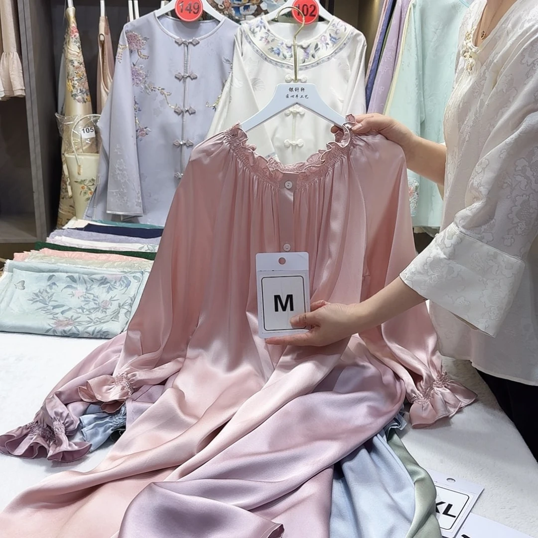 绽***蕾非遗传承人的精神风貌和