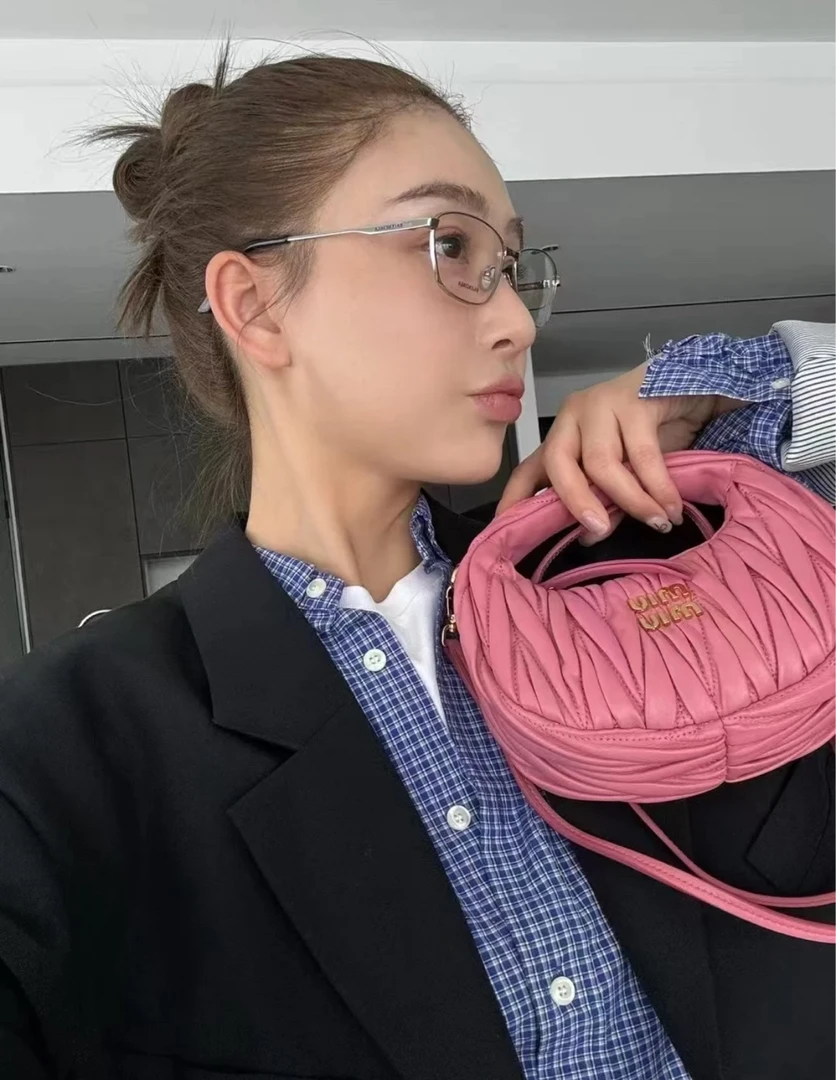 95新 MIU MIU/缪缪 粉金hobo包17cm 15966823