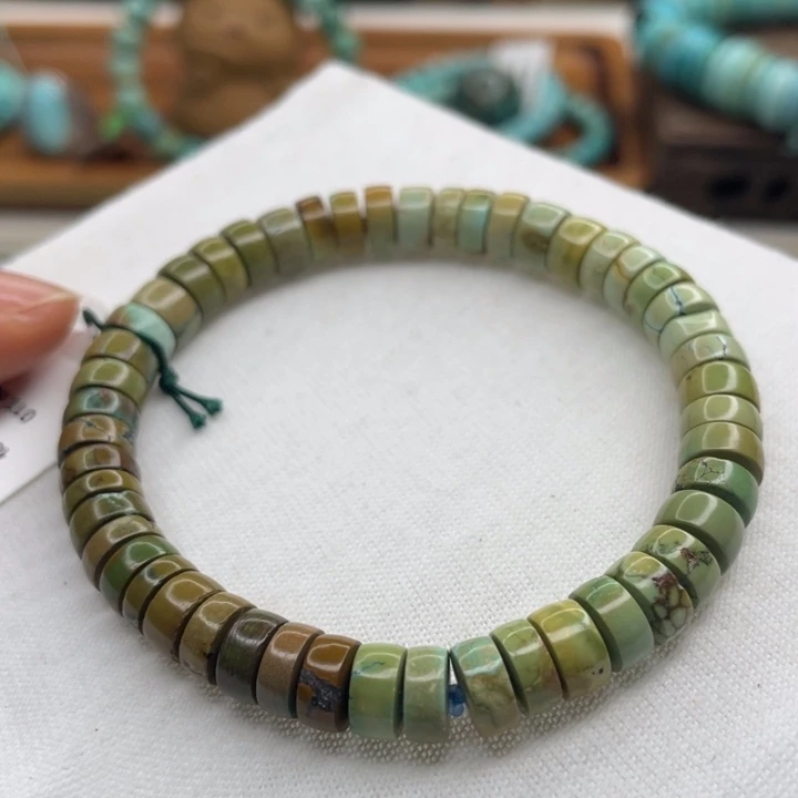 绿松石未镶嵌珠宝