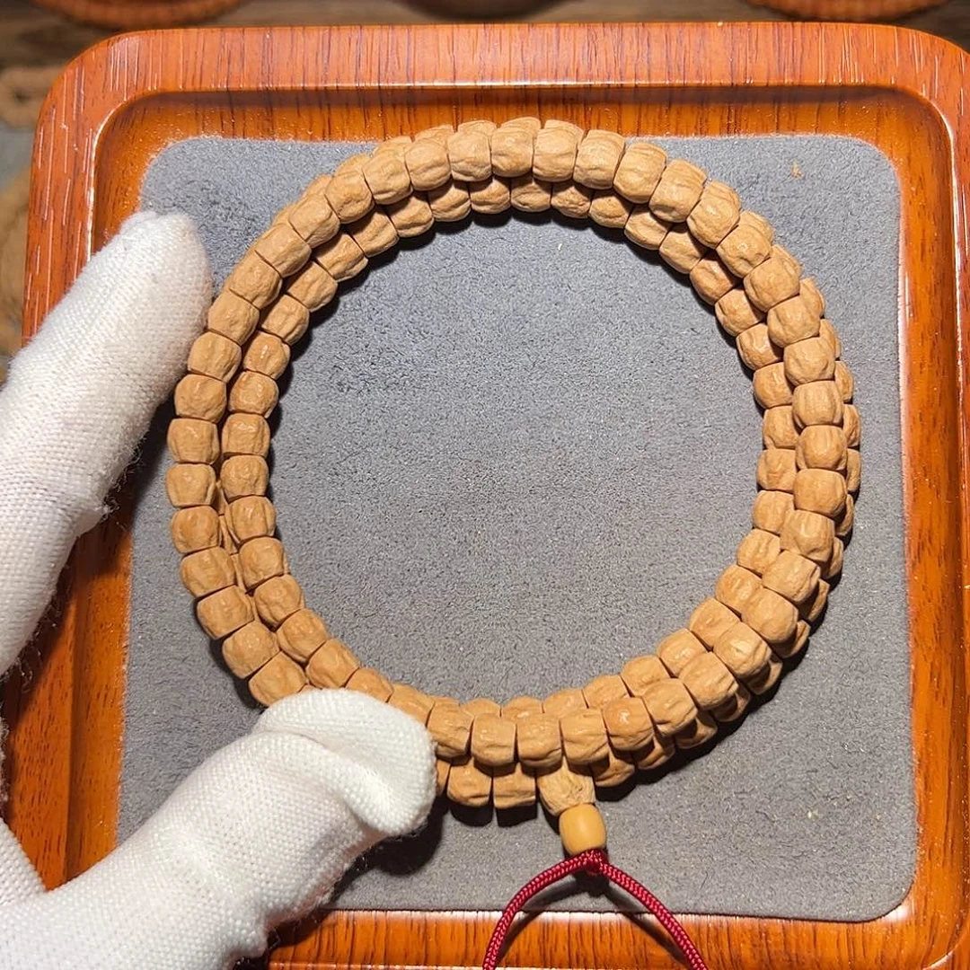 吊坠柏香籽/百香籽红油皮方块顺6.8