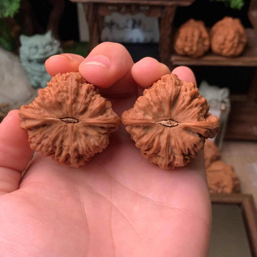 文玩核桃把件44尺寸南疆石