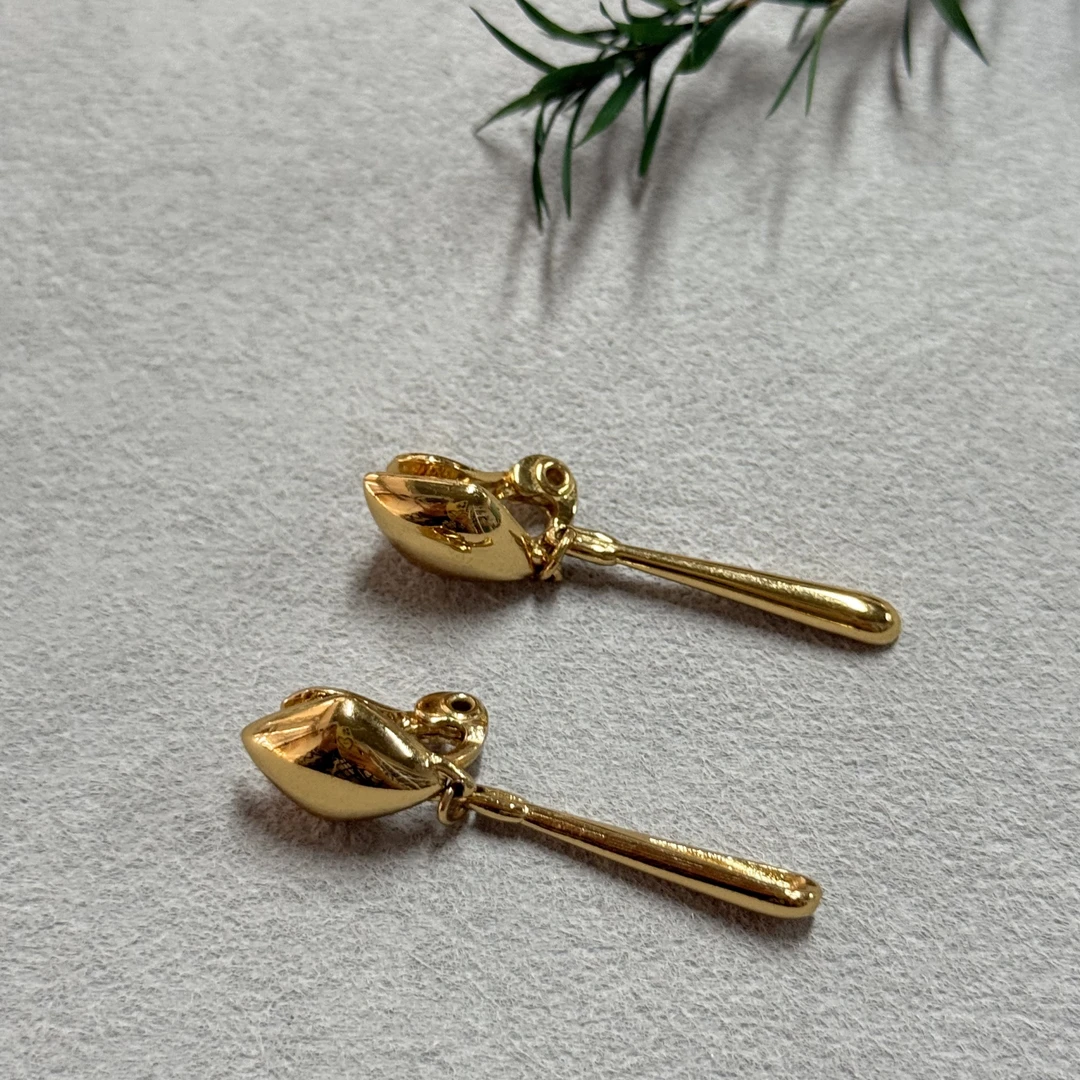 铜合金耳饰 【六六中古】孤品复古扫肩耳夹te7765