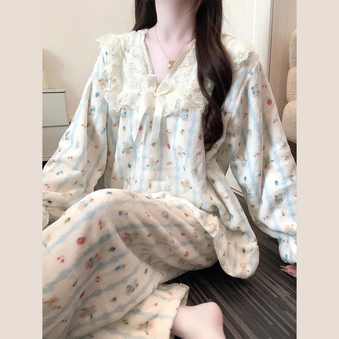 【珊瑚绒】睡衣女秋冬性感V领条纹小熊公主风加厚法兰绒家居服套装