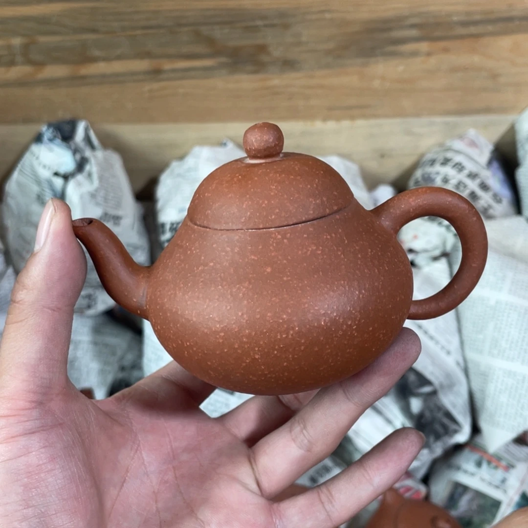 茶壶紫砂老厂紫砂壶一件。