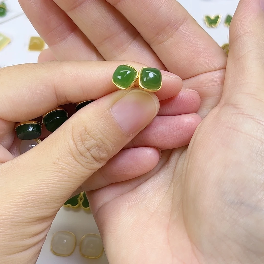 和田玉银S925镶嵌耳饰