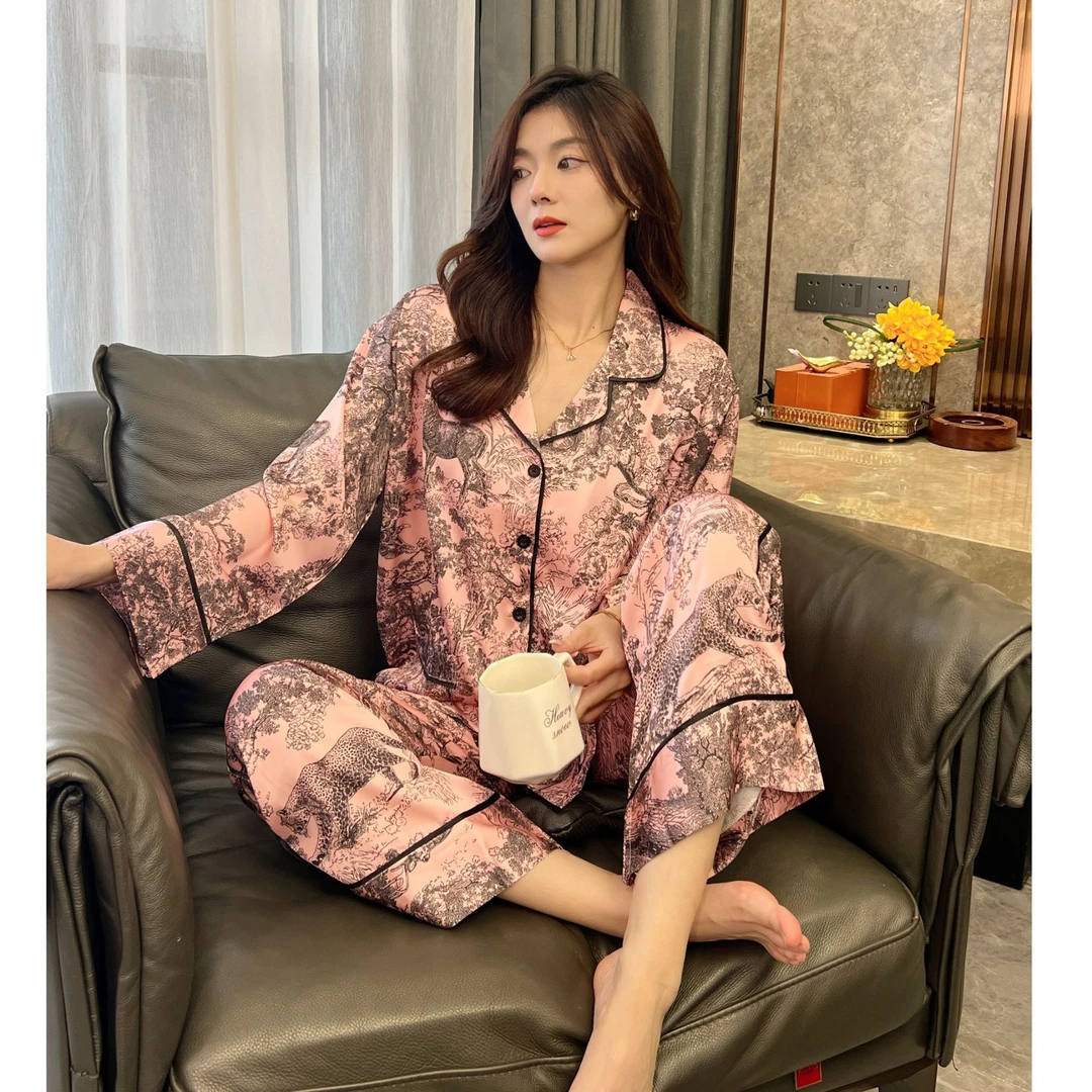 秋季薄款V领长袖常规粉红豹女士睡衣宽松性感国风家居服