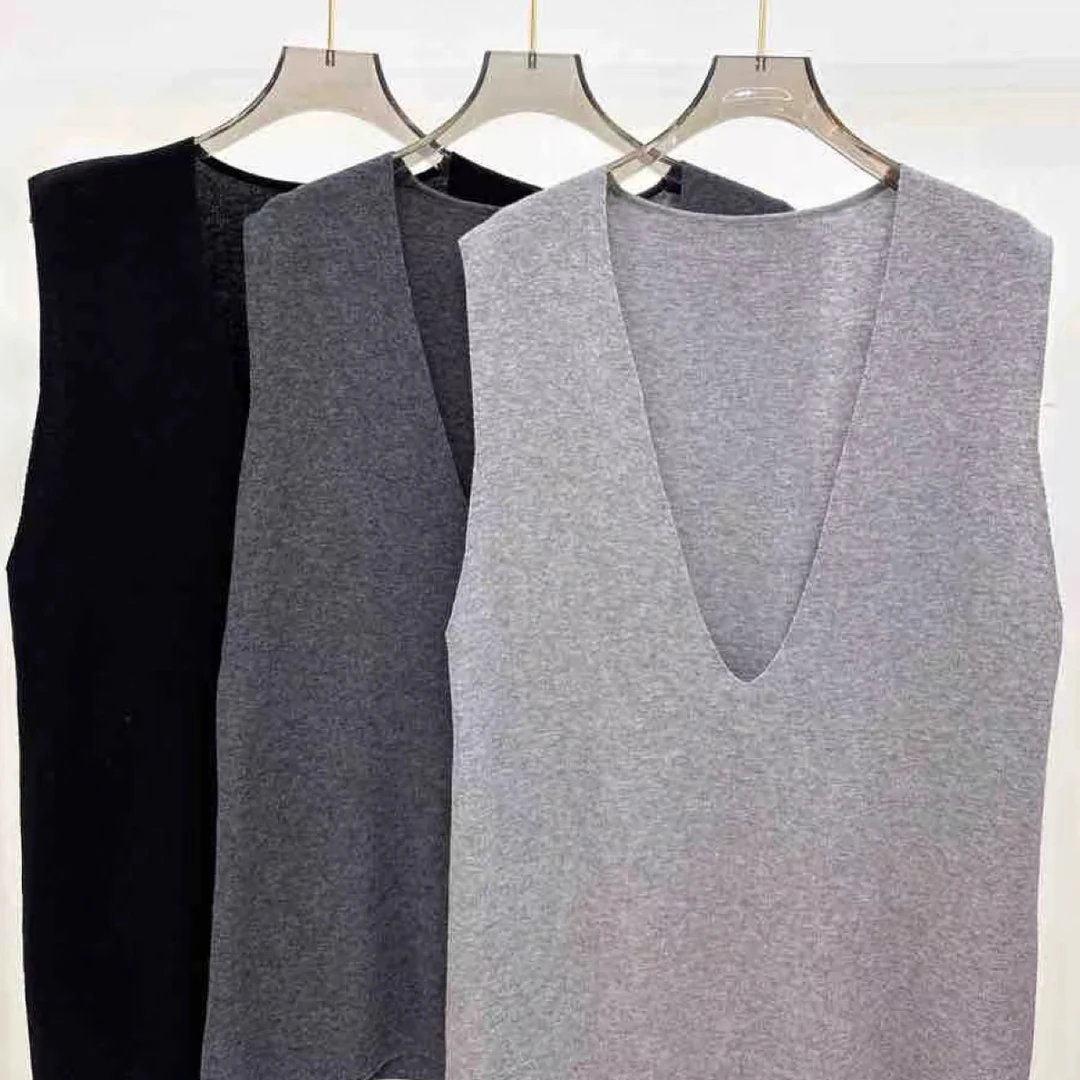 548 宽松型极简风女早秋打底v领无袖针织上衣