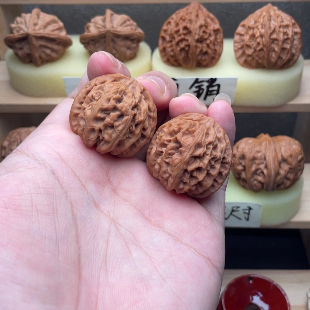 文玩核桃吊坠苹果圆34交友价