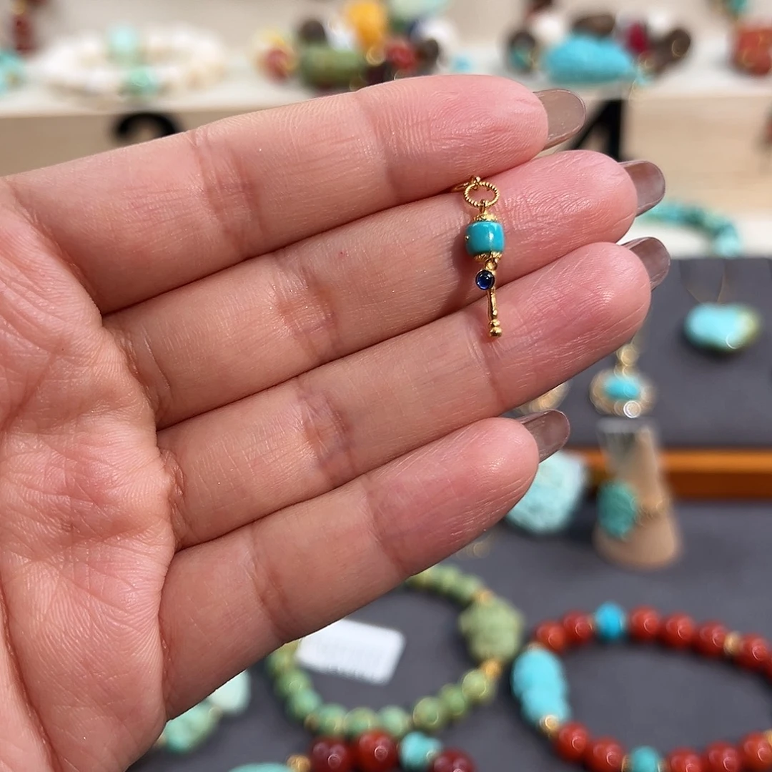 绿松石18K金镶嵌转经筒滴溜