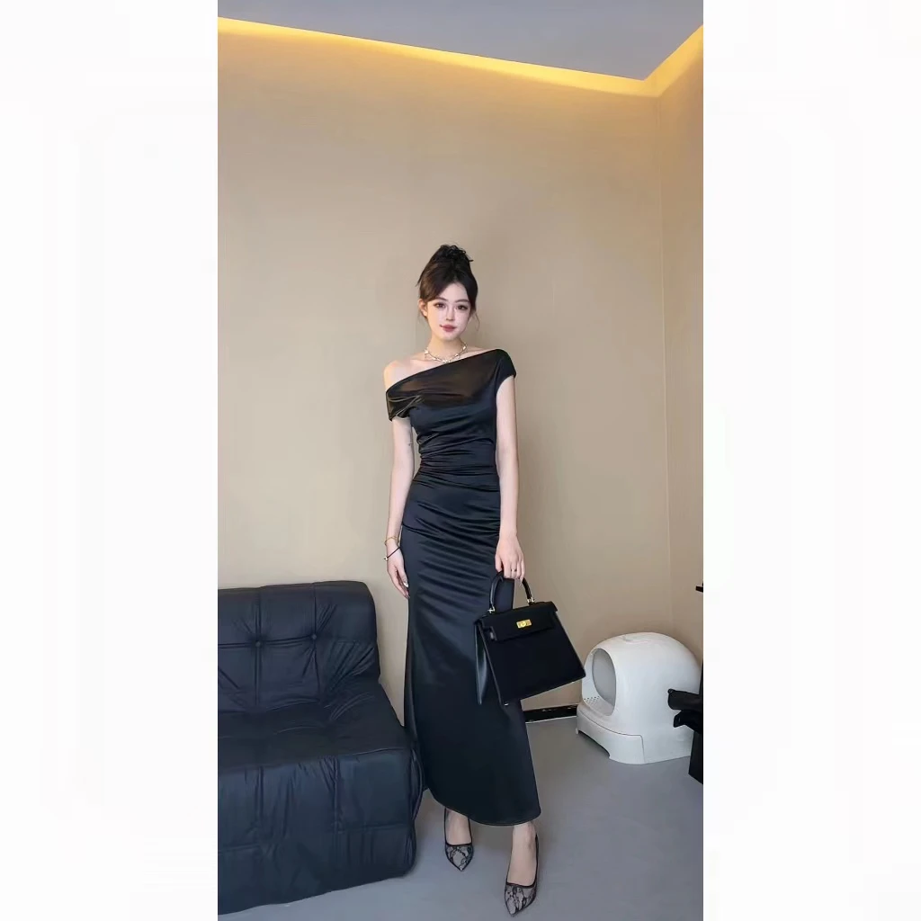 XQIN【天后】法式赫本风高级感缎面连衣裙收腰性感短裙SXQWY400075