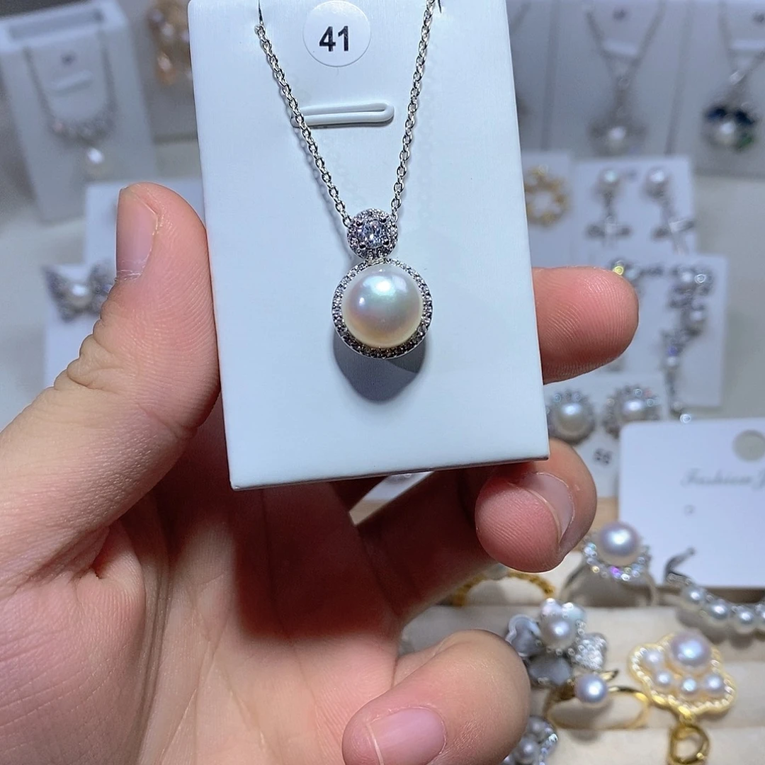 银S925镶嵌淡水珍珠耳饰