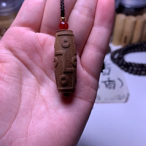 檀香木吊坠老山檀香黑肉九眼天珠